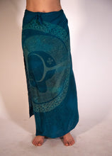 Lade das Bild in den Galerie-Viewer, Sarong
